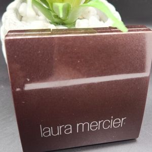 Laura Mercier Shimmer Bloc